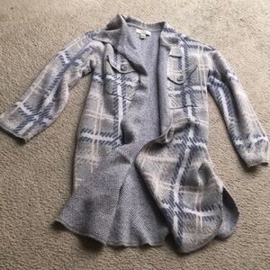 BY DESIGN/GRAY,CREAM ,BLUE & PINK PLAID OPEN FRONT CARDI